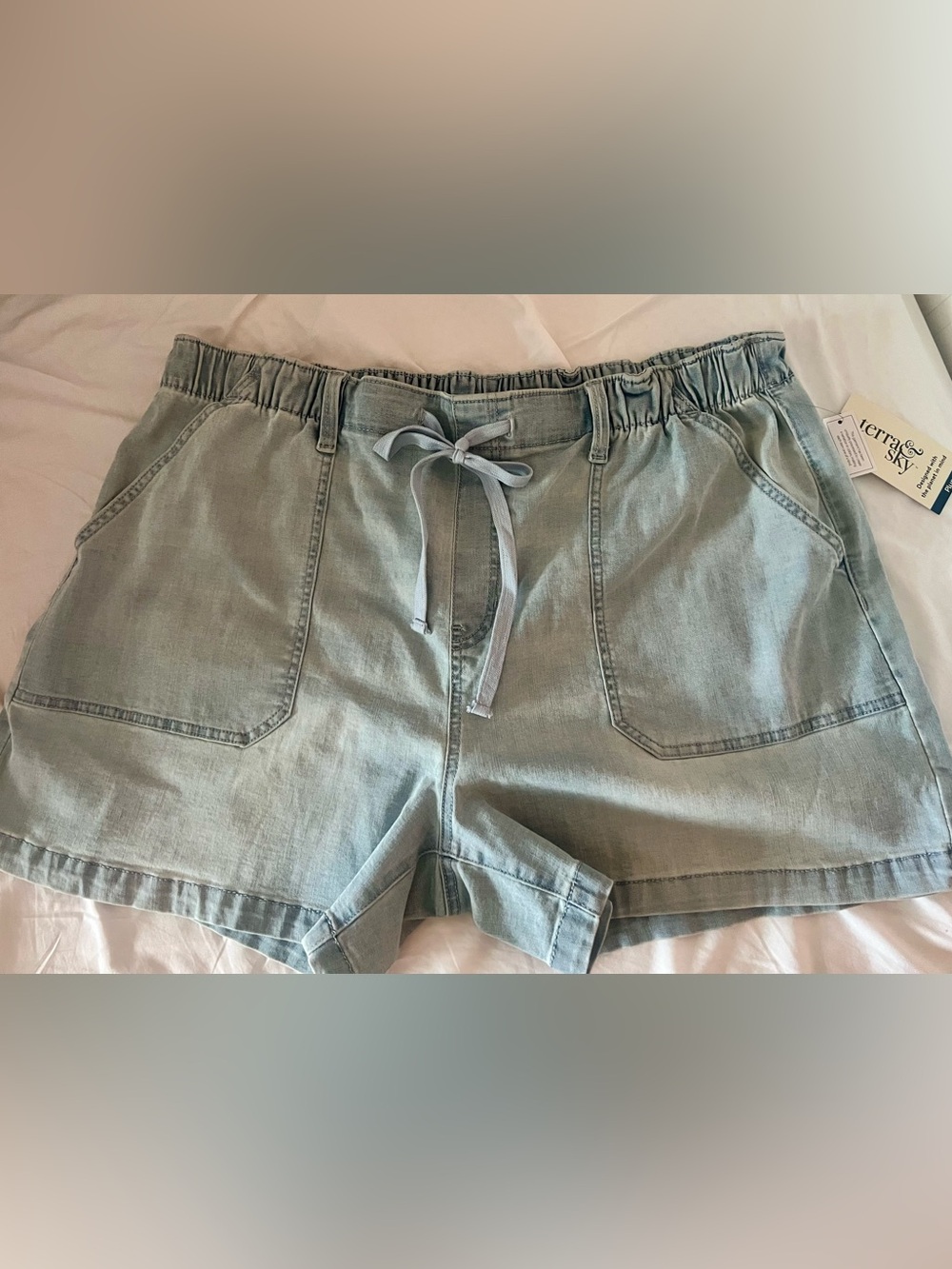 Terra & Sky Light Blue High-Waist Drawstring Shorts 1x 16w-18w